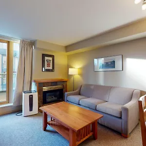  Apartment Peak Kanada