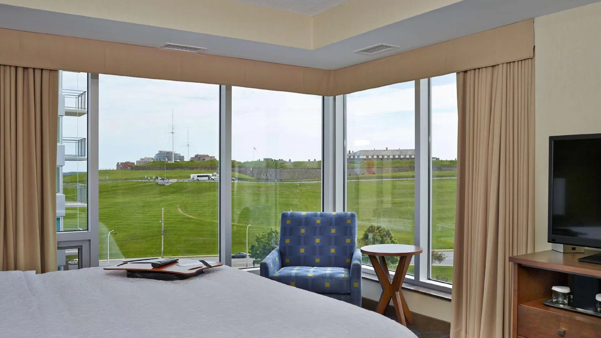 Hampton Inn By Hilton Halifax Downtown Hotel