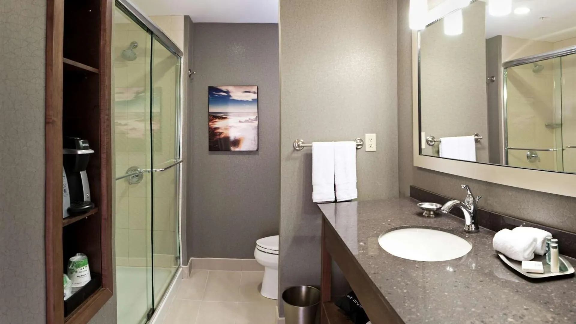 Hampton Inn By Hilton Halifax Downtown